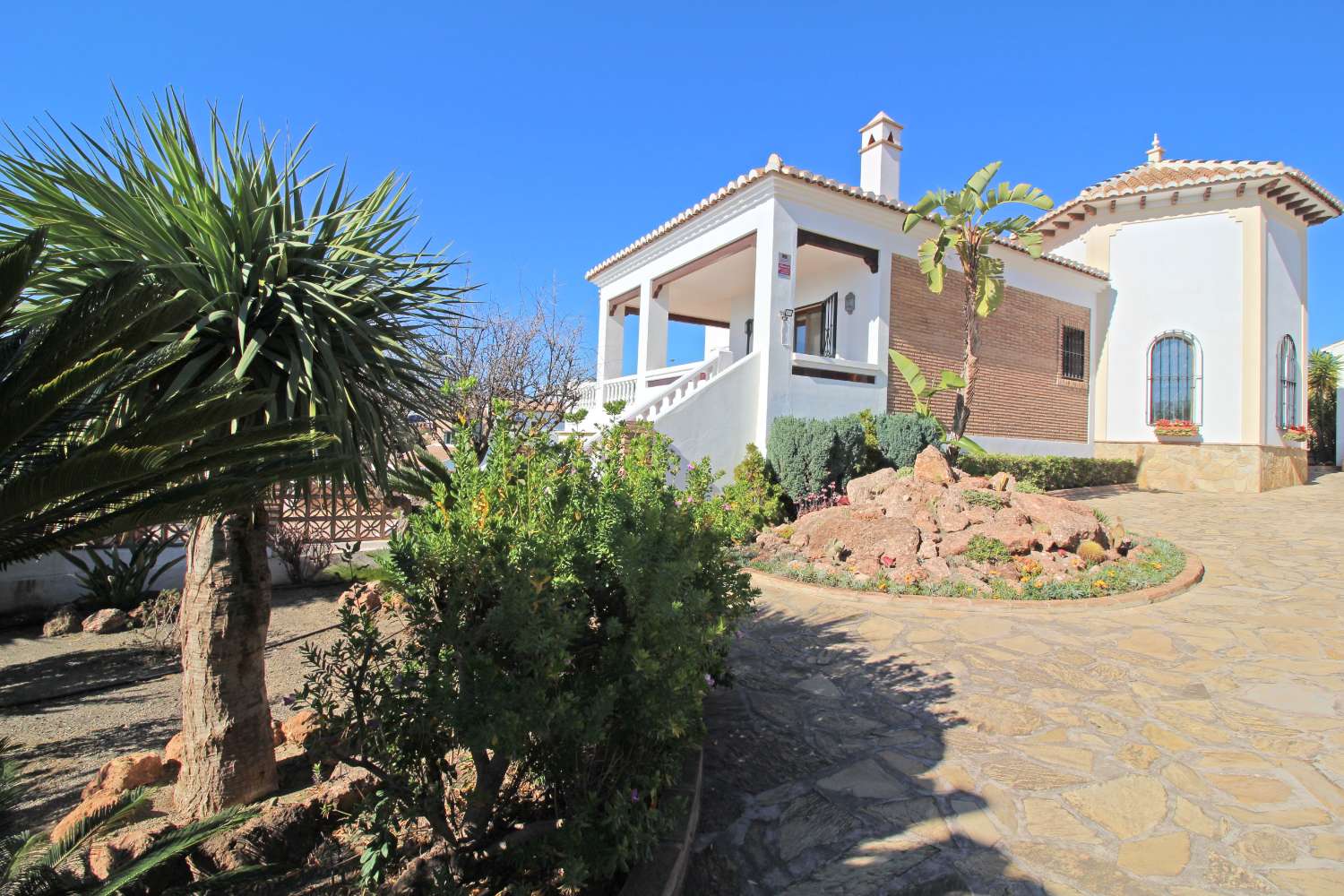 Villa for sale in Frigiliana