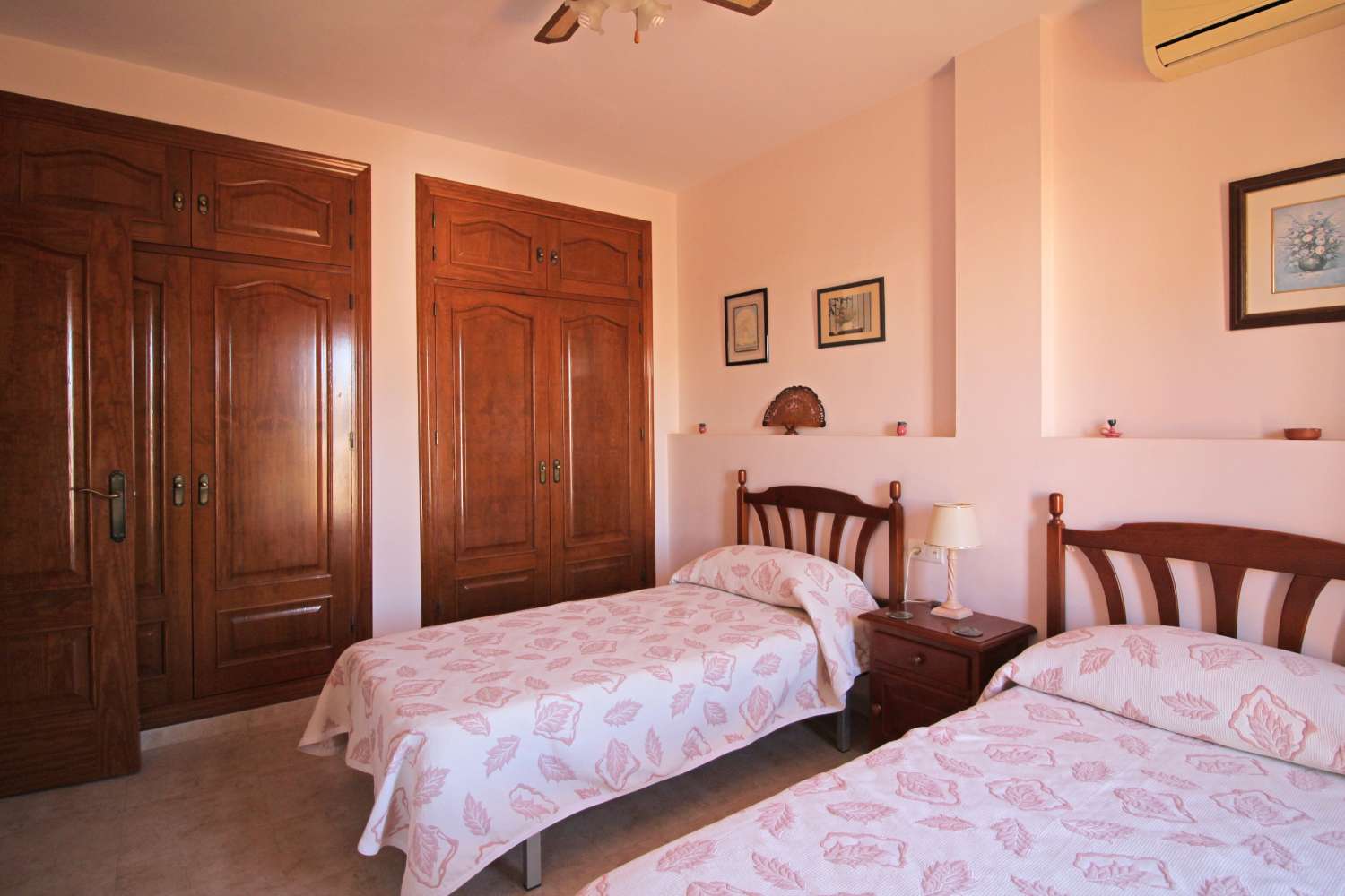 Villa en venta en Frigiliana