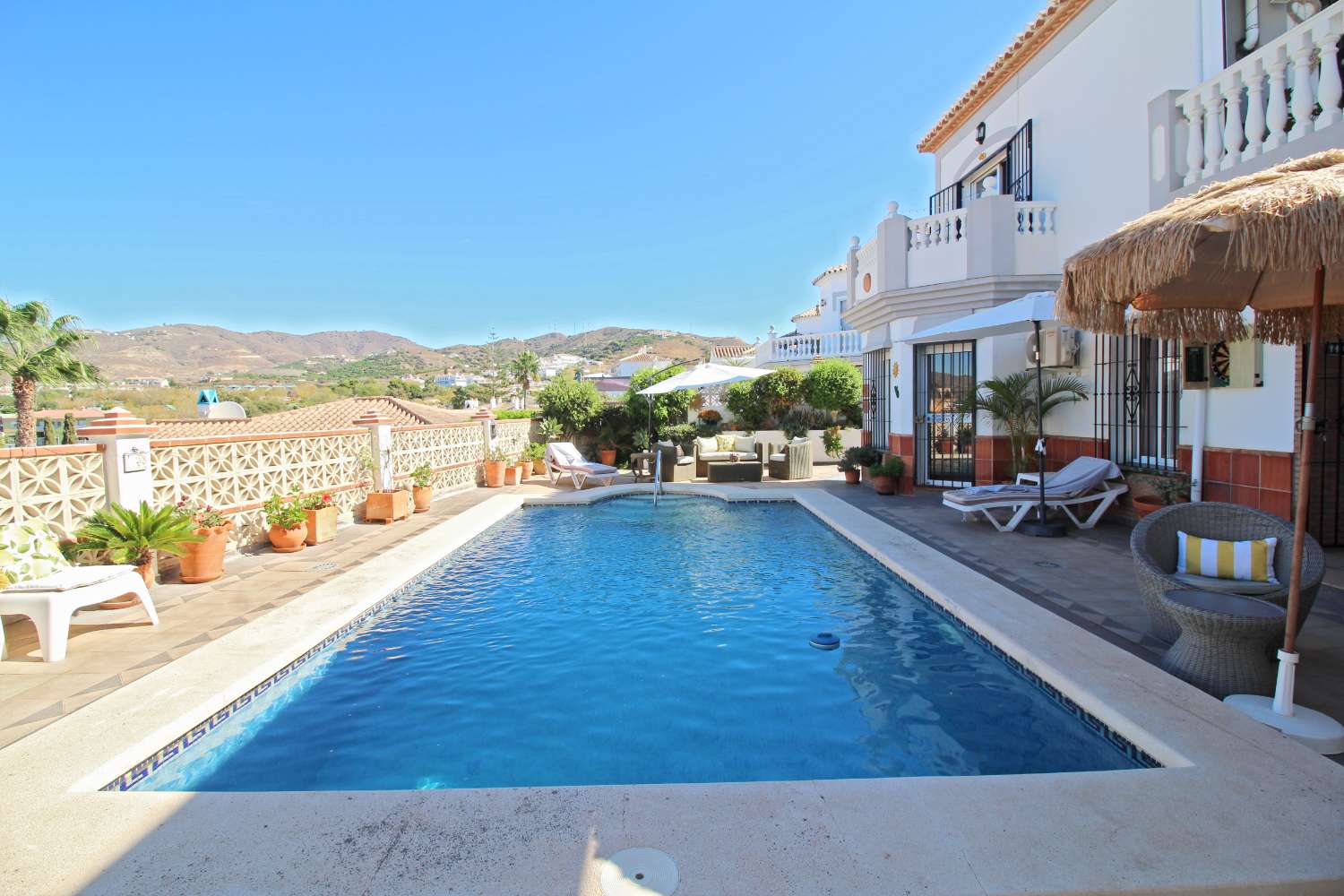 Villa for sale in Torrox Park