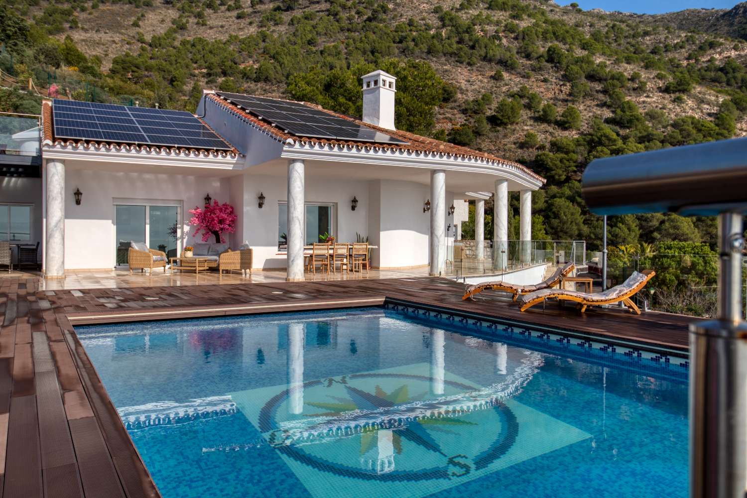 Villa for sale in Mijas