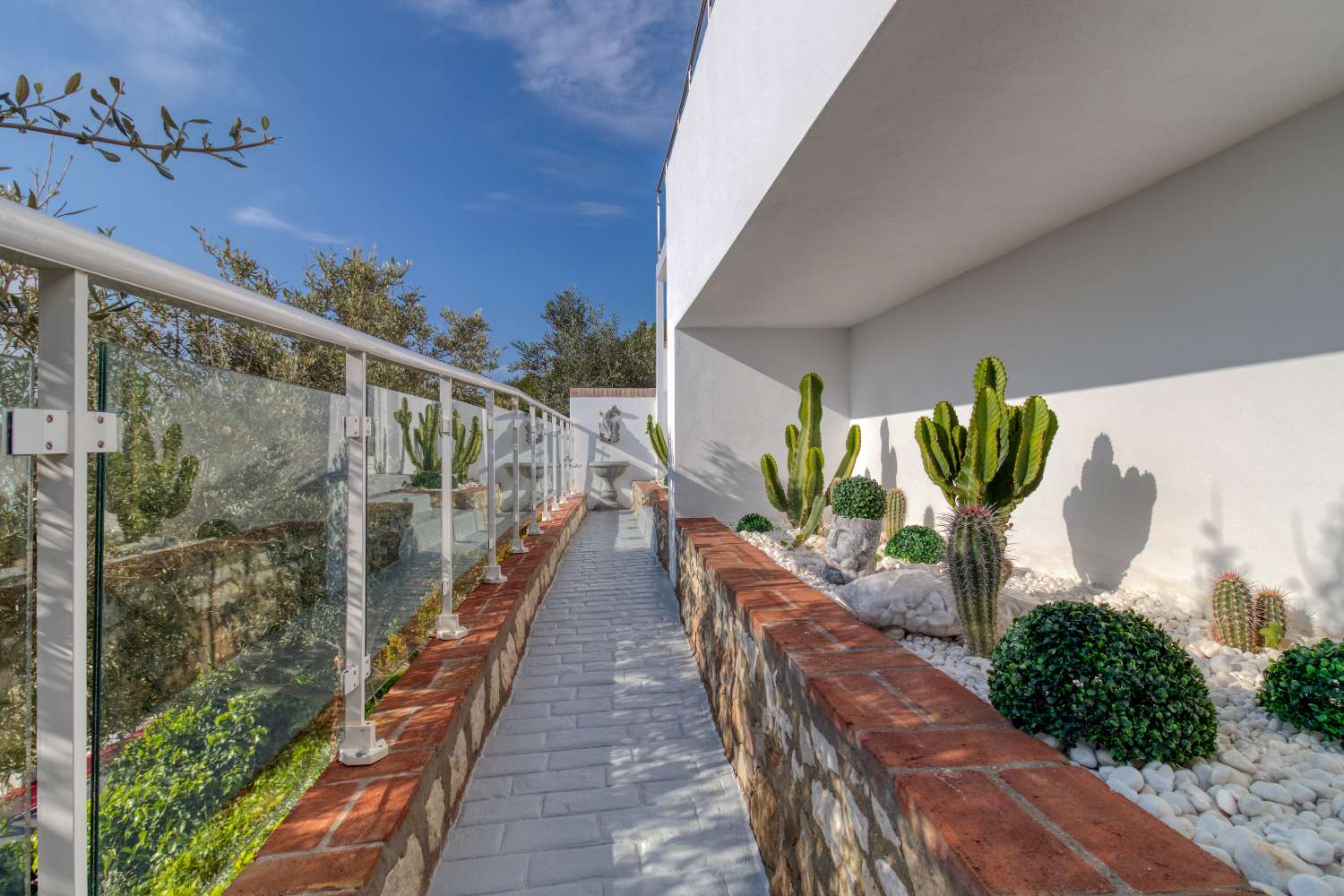 Villa for sale in Mijas